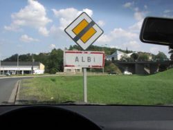 Zajimavosti albi.jpg